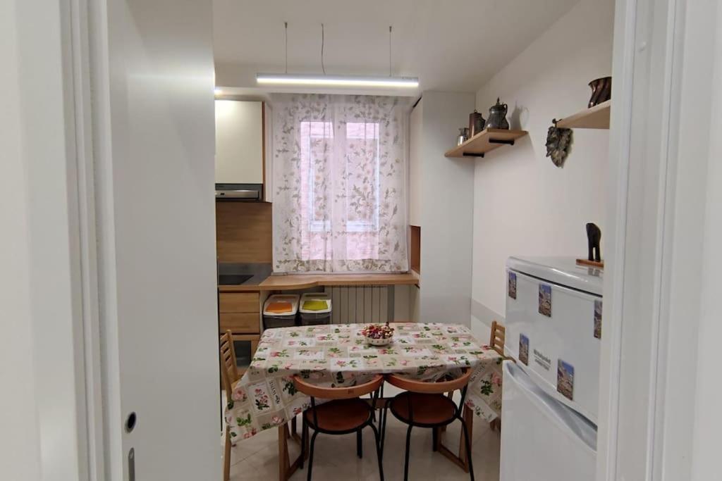 Elegante Alloggio Zona Storica Lecco Εξωτερικό φωτογραφία