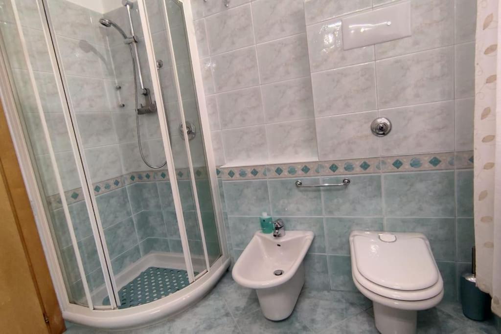 Elegante Alloggio Zona Storica Lecco Εξωτερικό φωτογραφία