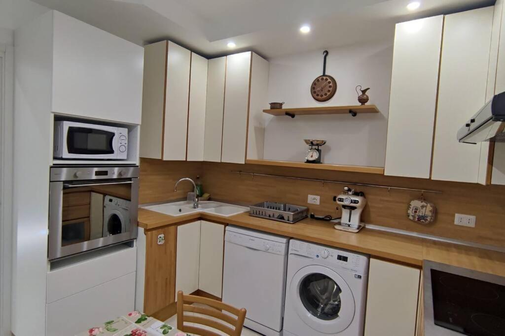 Elegante Alloggio Zona Storica Lecco Εξωτερικό φωτογραφία