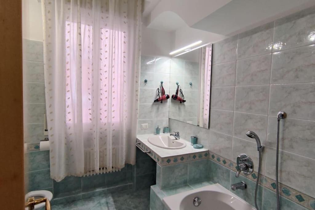Elegante Alloggio Zona Storica Lecco Εξωτερικό φωτογραφία